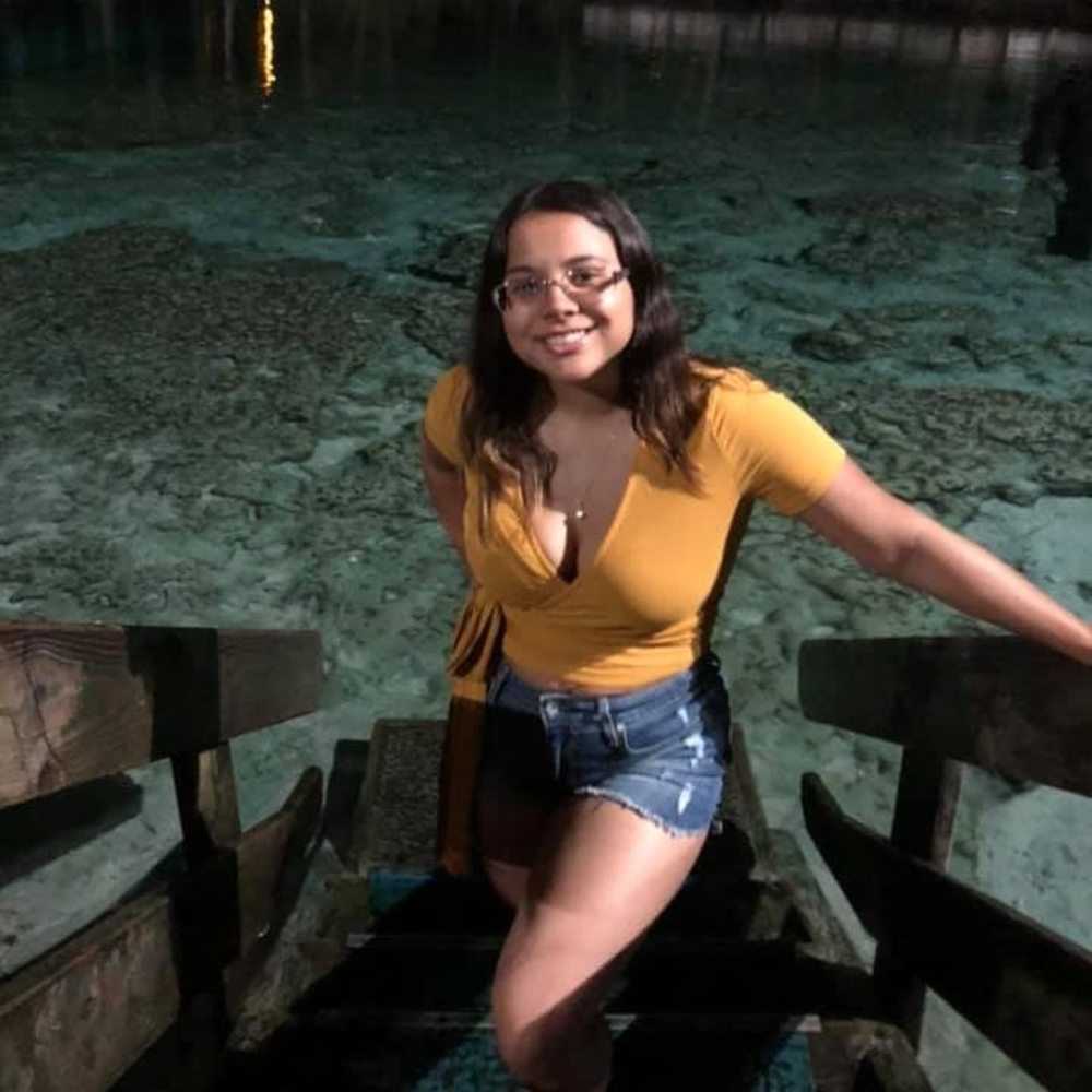 Meet your Posher, Gabriella